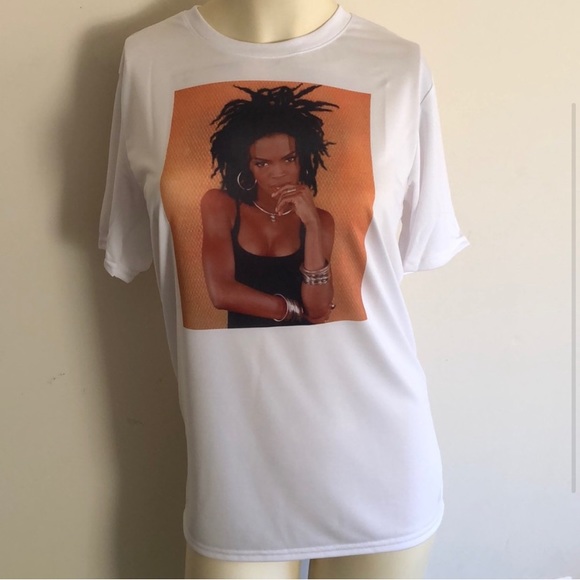 Lauryn Hill graphic tee. 🖤 - Picture 2 of 4